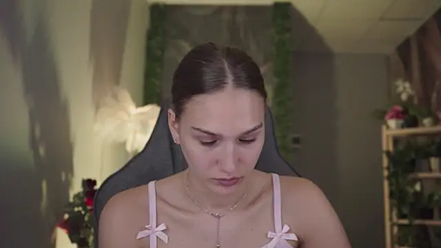 Онлайн чат XXX Sweet_Emilya