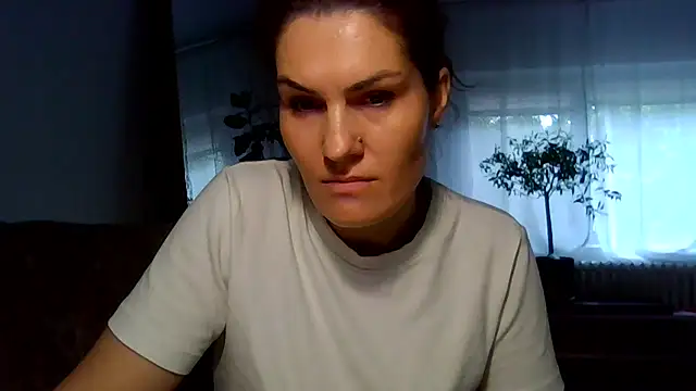 Ms-Lust1- élő XXX-chatje