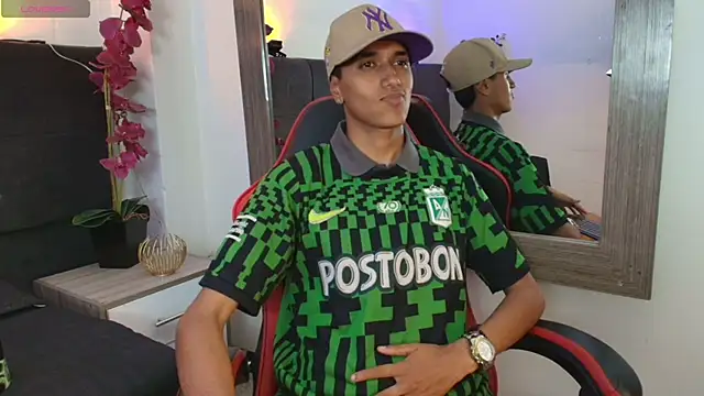 Alan_Colthon live XXX chat
