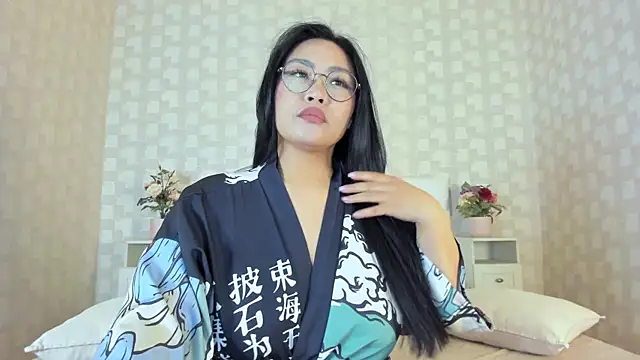NatsumiHun's Live XXX Chat