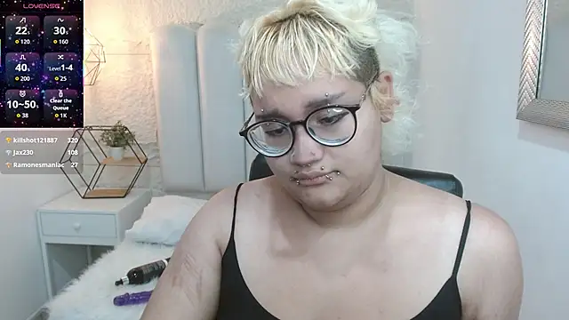 Echypyon_ live XXX chat
