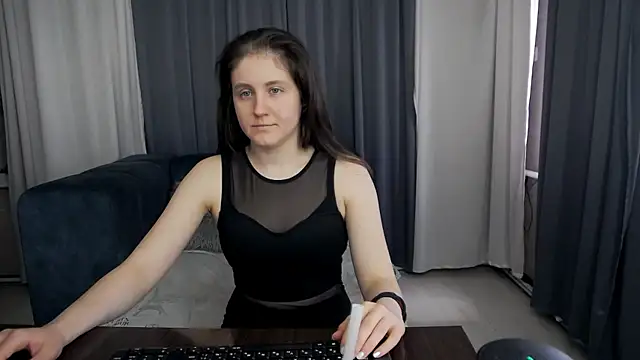 Chat +18 de Holliy_Cooper ao vivo