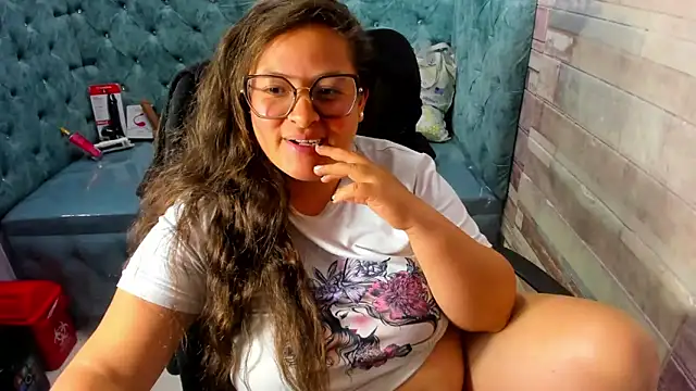 Sarah_Boobs_ Live XXX Chat