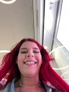RiriRoseey Live XXX-Chat
