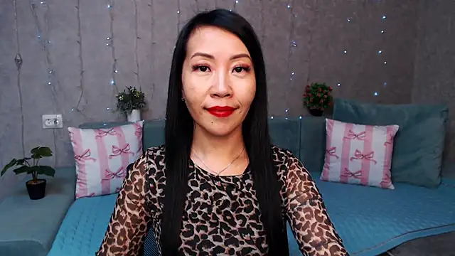 LiaPak Show in webcam