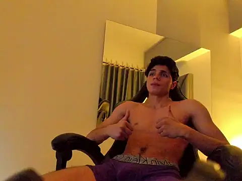 Ithan_Hott Chat XXX live