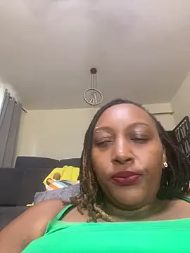 FREAKYBBW_001 élő XXX-chatje