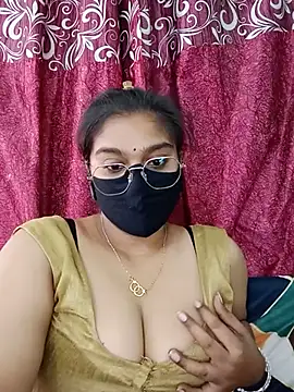 Jasmine_jaaan Show in webcam