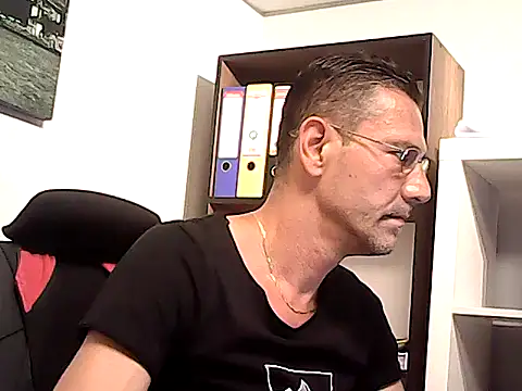 mastercharisma35 Adlı Modelin Web Kamerası Şovu