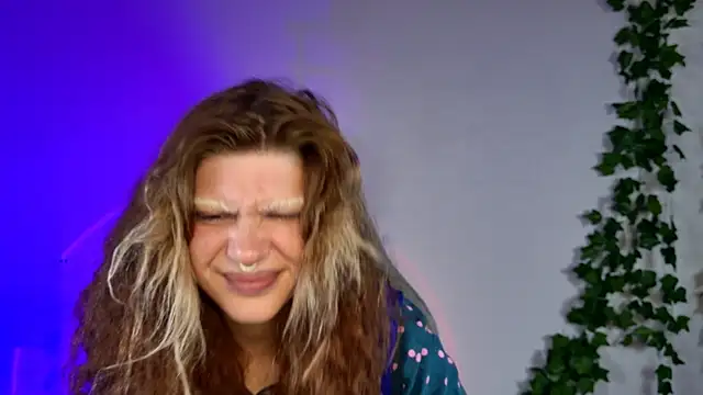 VivienDarkbloom – Naživo XXX chat