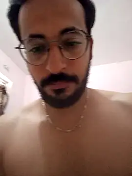 Bigkk112588's Live XXX Chat