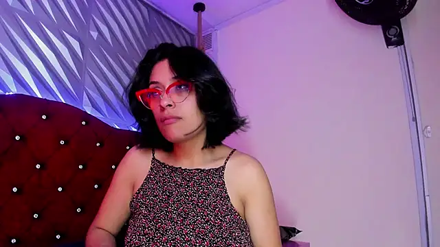 Roxanne_Han Webcam-Show