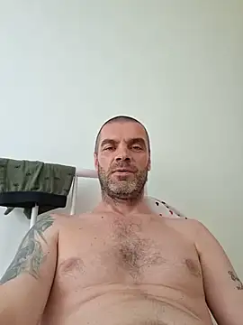 MASTERBALCANIAN Show in webcam