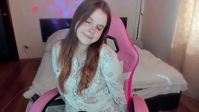 Онлайн чат XXX Soft_Lullu