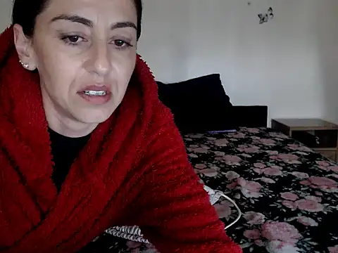 DirtyStella Chat XXX in diretta