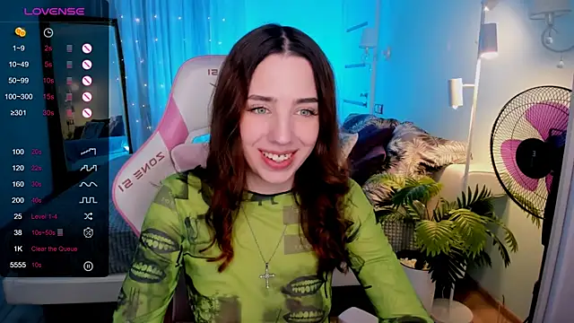 Chat XXX en directo de CharliGrace_