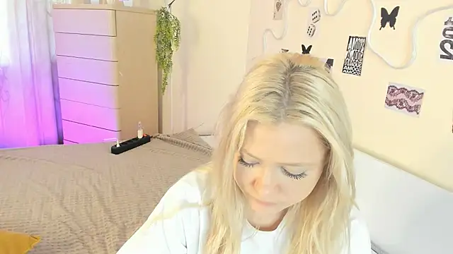 XXX chat uživo modela MidnightPoise