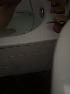 LovesomeBall's Webcam Show