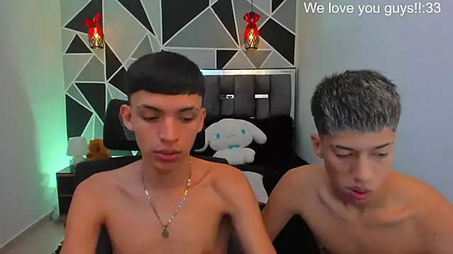 Juan_Nd_Steven Chat XXX live
