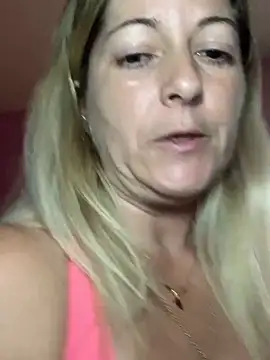 הופעת וובקאם של NikkiBlisss