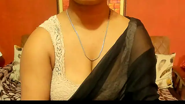 Jasmine_Jaey1's Live XXX Chat