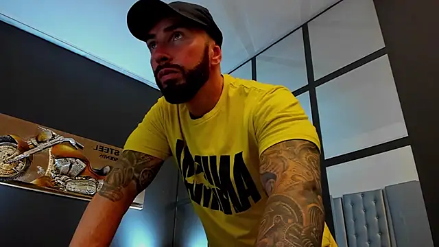 AronGrant Show Webcam