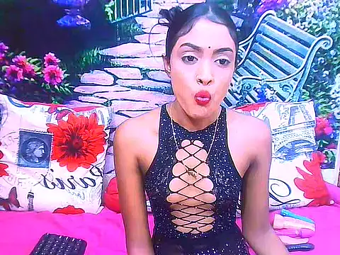 IndianPretty14u2Luv Live XXX Chat