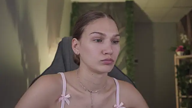 Czat XXX na żywo – Sweet_Emilya