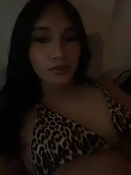 slutty_aki Webcam-Show