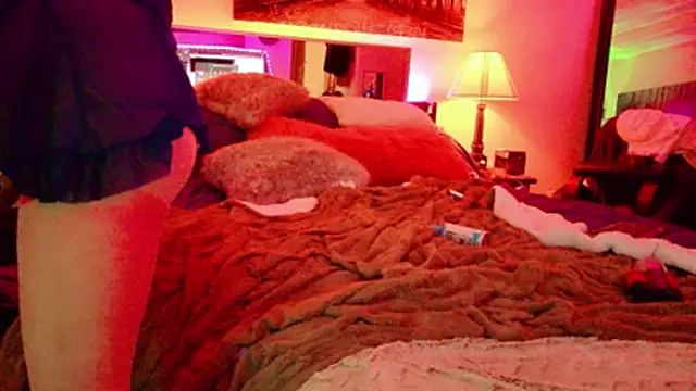 NinasNylonz Show in webcam