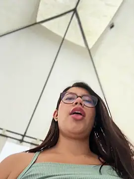 Chat +18 de sara_calderon ao vivo