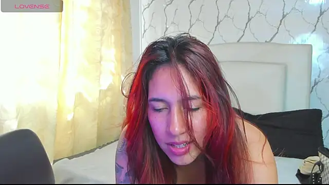 victoriia_sweet_'s Live XXX Chat