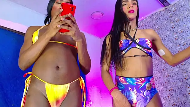 XXX chat uživo modela newgroupxxx