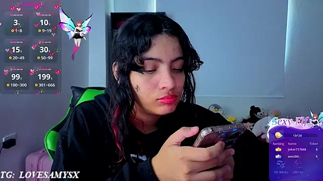 צ'אט XXX בשידור חי של Lovelyamyy