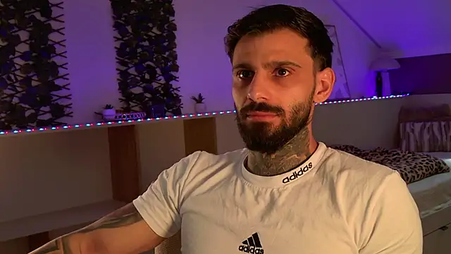 Chat XXX ao vivo de DamianVoss