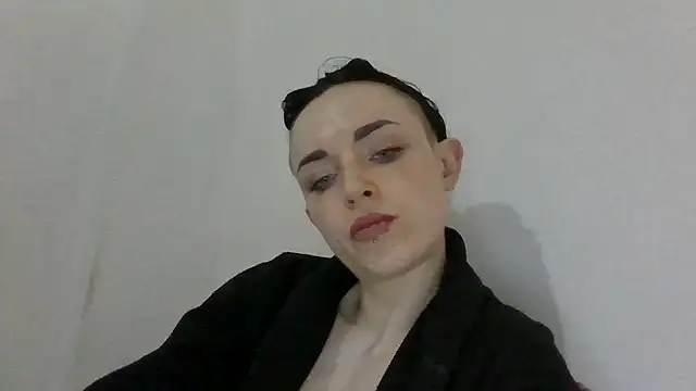 Chat +18 de Trinsy_Love ao vivo