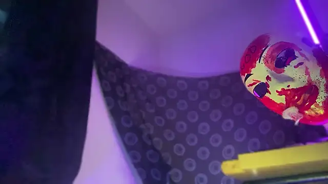 Guyst049 webkamerás műsora