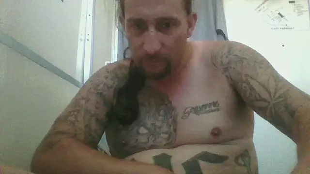 Show modela brazybooty92 na web-kameri