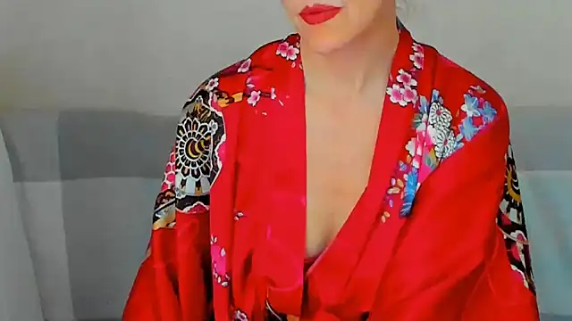 XXX chat uživo modela beddable_woman