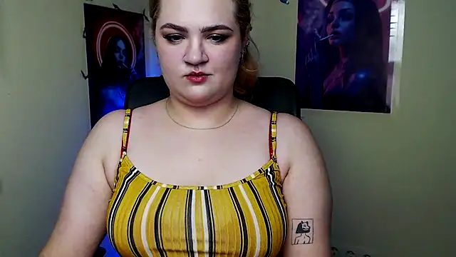 XXX chat uživo modela RinaRiii