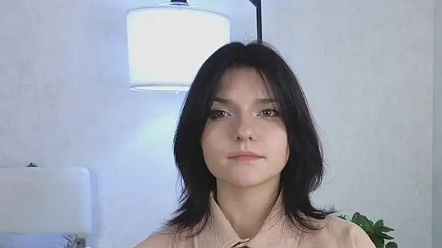 NyraVesperis' Live XXX Chat