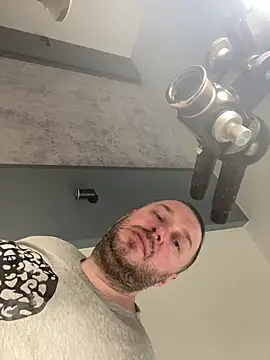 DorianJeday Show Webcam