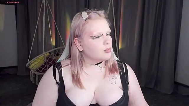 Chat +18 de LottieReed ao vivo