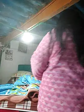 clarita_01 Adlı Modelin Canlı XXX Sohbeti