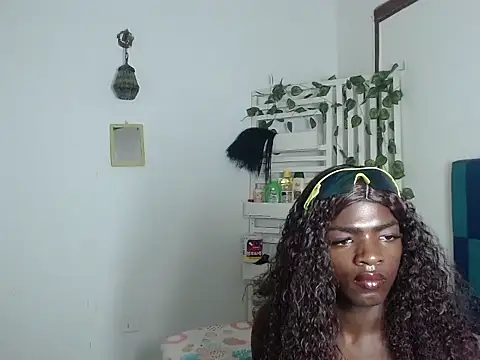 Show modela kenia_nihiara na web-kameri