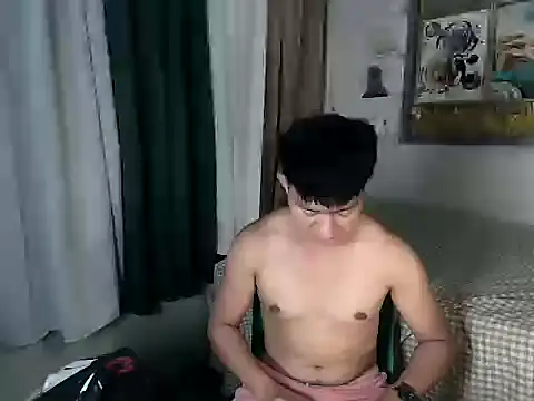 xshyboyx Adlı Modelin Canlı XXX Sohbeti