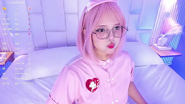 NanaOsaky Chat XXX in diretta