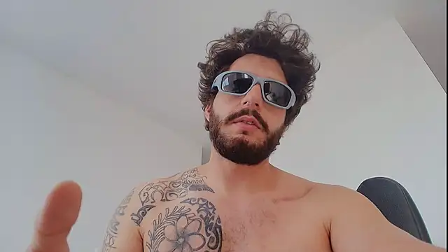 thomas_gun Adlı Modelin Canlı XXX Sohbeti