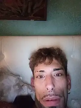 IlBos9769 Webcam Show