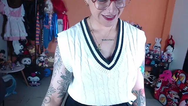 MissMiia2 – webcam-show
